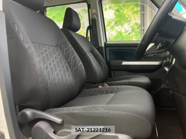 Toyota ROOMY 2019-09 8876324-4