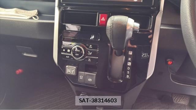 Toyota ROOMY 2022-04 8877164-14