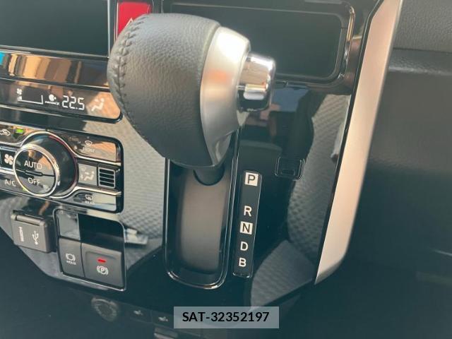 Toyota ROOMY 2025-09 8878200-13