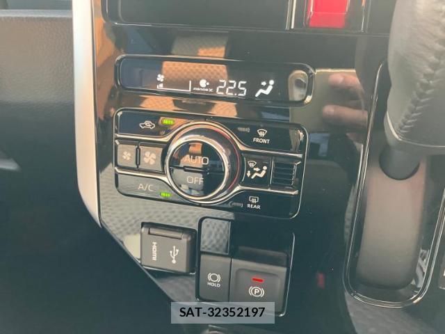 Toyota ROOMY 2025-09 8878200-14