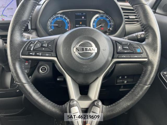 Nissan ROOX 2021-01 8876111-15