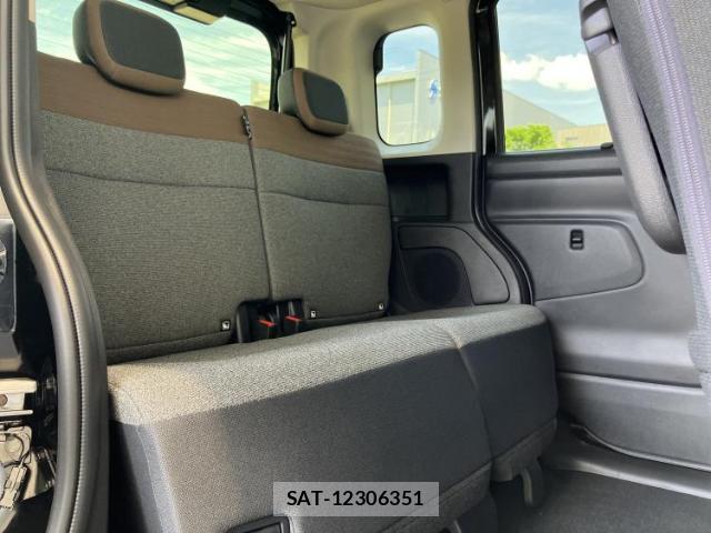 Nissan ROOX 2026-08 8877292-4
