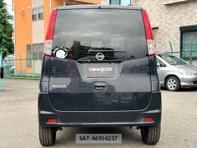 Nissan ROOX 2010 8877657-1