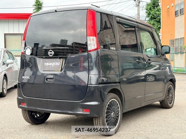 Nissan ROOX 2010 8877657-13