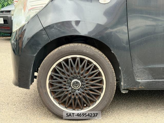 Nissan ROOX 2010 8877657-8
