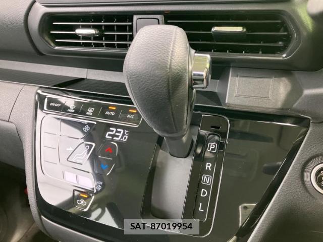 Nissan ROOX 2023-05 8878128-15