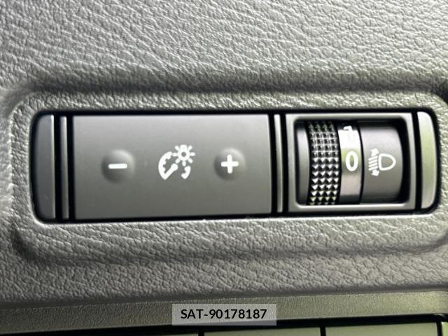 Nissan ROOX 2026-08 8878168-17