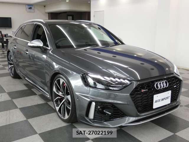 Audi RS4 2021-09 8878015-11