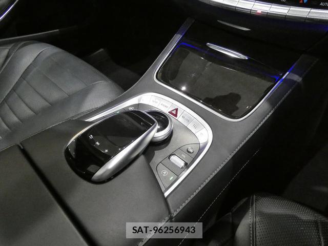 Mercedes Benz S-CLASS 2016-03 8877511-12