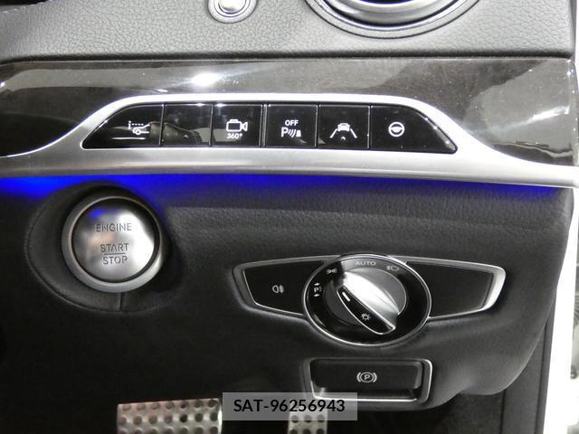 Mercedes Benz S-CLASS 2016-03 8877511-13