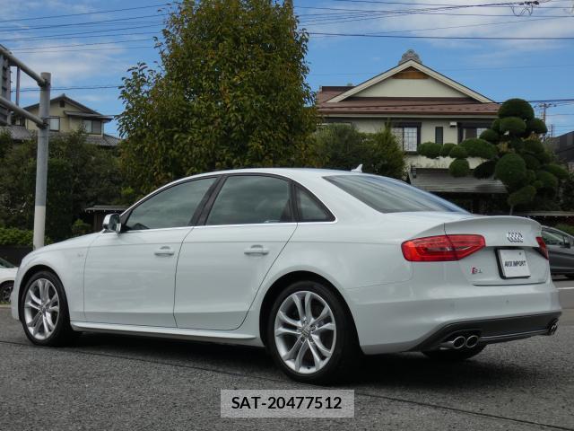 Audi S4 2014-01 8877889-1