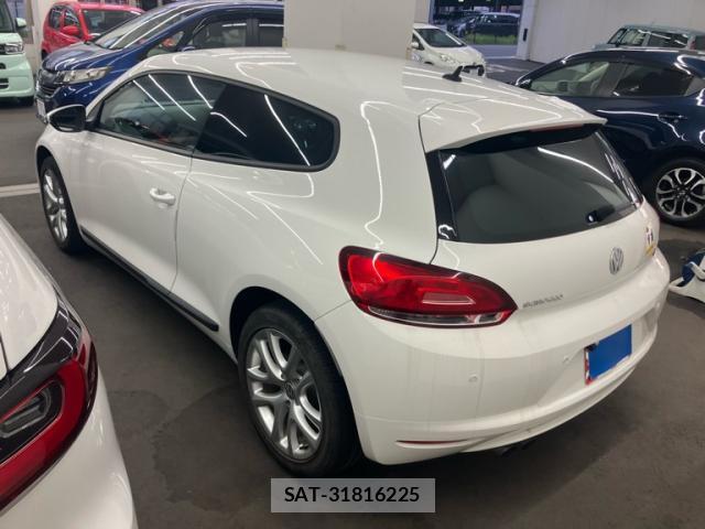 VolksWagen SCIROCCO 2012-01 8876641-13