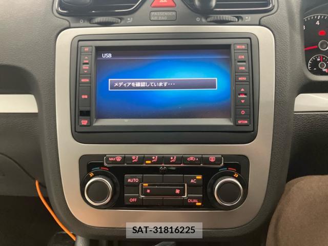 VolksWagen SCIROCCO 2012-01 8876641-14