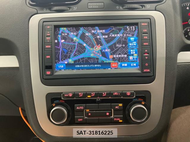 VolksWagen SCIROCCO 2012-01 8876641-15