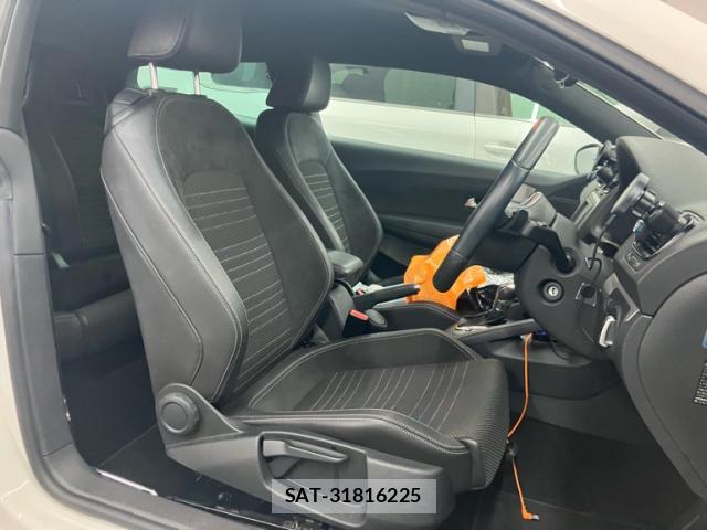 VolksWagen SCIROCCO 2012-01 8876641-4
