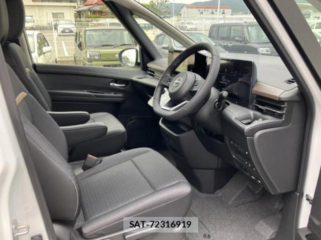 Nissan SERENA 2026-07 8875973-3