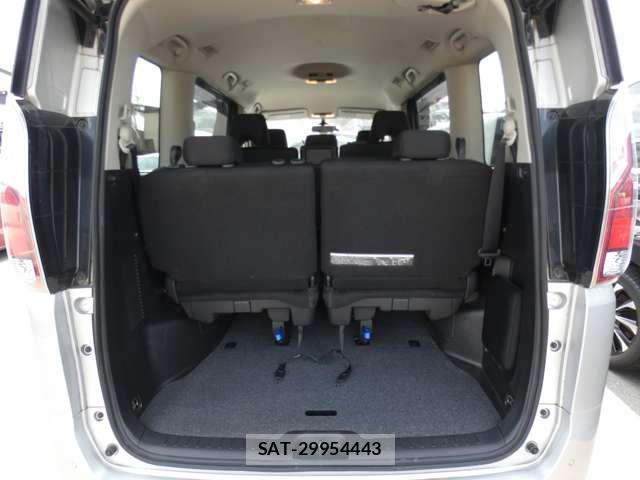 Nissan SERENA 2019-03 8876476-4