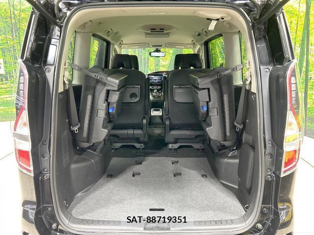 Nissan SERENA 2021-02 8876656-10