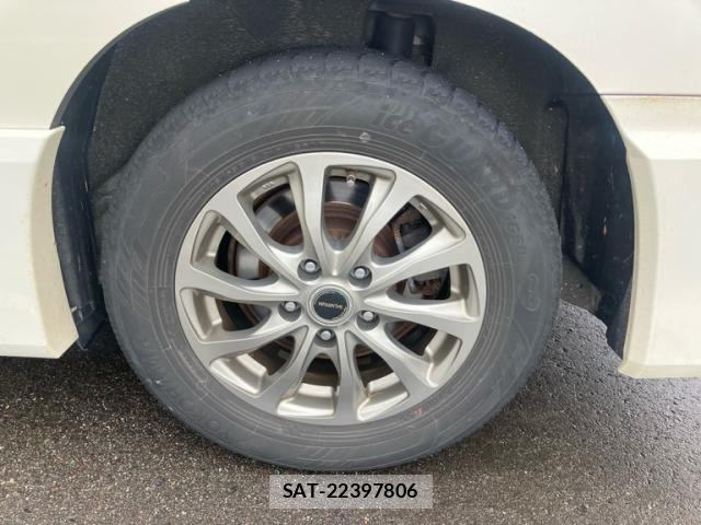 Nissan SERENA 2018-06 8876692-2