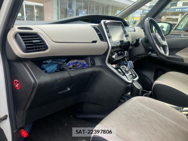 Nissan SERENA 2018-06 8876692-8