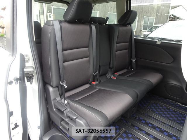 Nissan SERENA 2018-03 8876750-10
