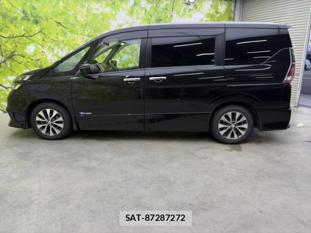 Nissan SERENA 2018-01 8876765-1