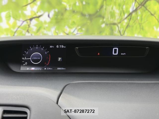 Nissan SERENA 2018-01 8876765-13