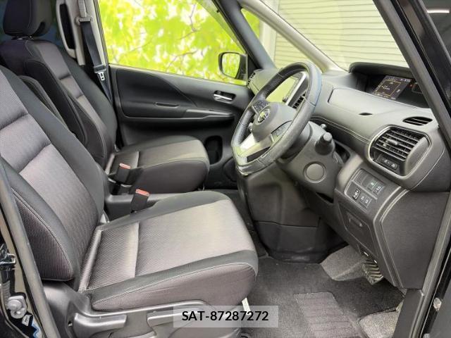 Nissan SERENA 2018-01 8876765-3