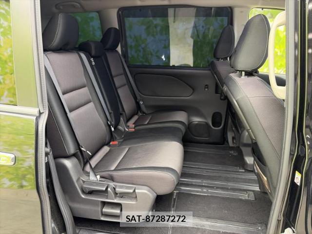 Nissan SERENA 2018-01 8876765-4