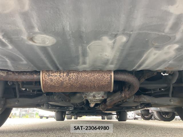 Nissan SERENA 2013-09 8876805-16