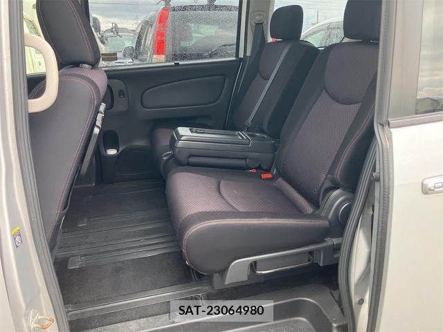 Nissan SERENA 2013-09 8876805-2