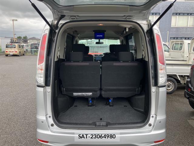 Nissan SERENA 2013-09 8876805-4