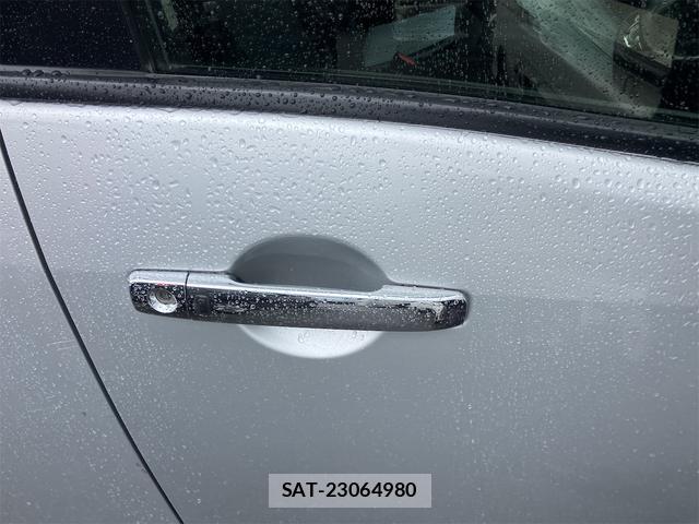 Nissan SERENA 2013-09 8876805-8