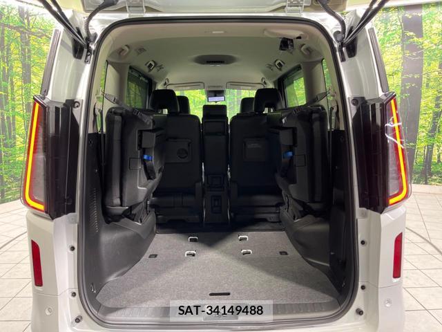 Nissan SERENA 2024-03 8876991-11