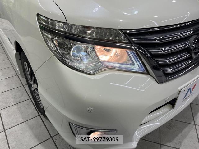 Nissan SERENA 2014-02 8877001-12