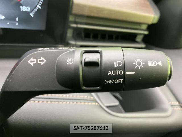 Nissan SERENA 2026-07 8877027-15