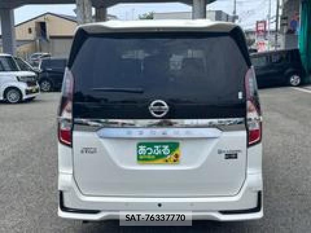 Nissan SERENA 2021-12 8877060-1