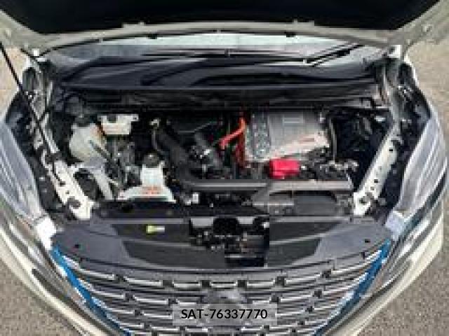 Nissan SERENA 2021-12 8877060-7