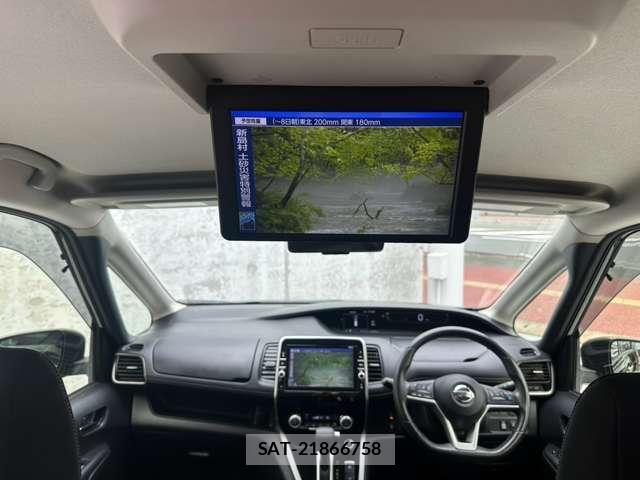 Nissan SERENA 2018-05 8877073-14