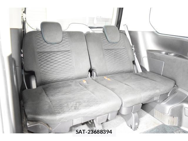 Nissan SERENA 2016-10 8877567-19