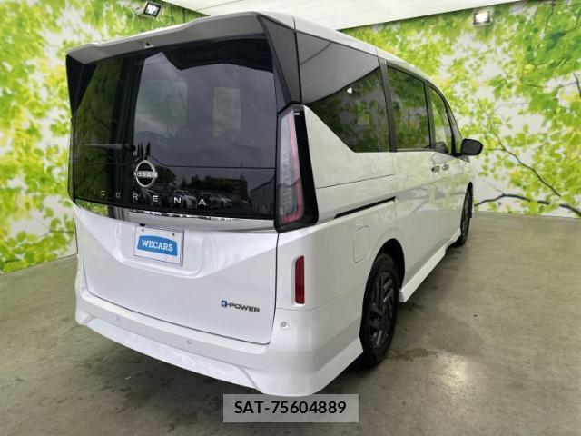 Nissan SERENA 2026-07 8878056-2