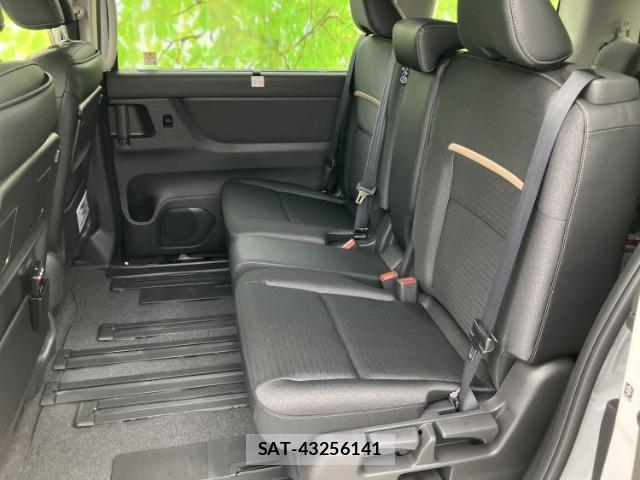 Nissan SERENA 2026-07 8878142-7