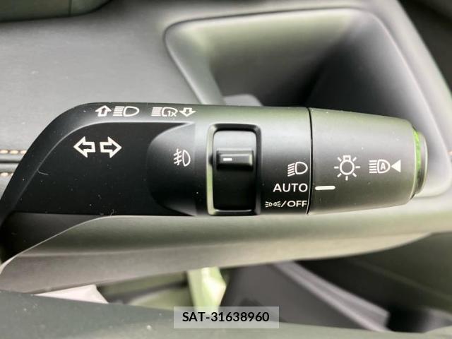 Nissan SERENA 2026-07 8878211-15