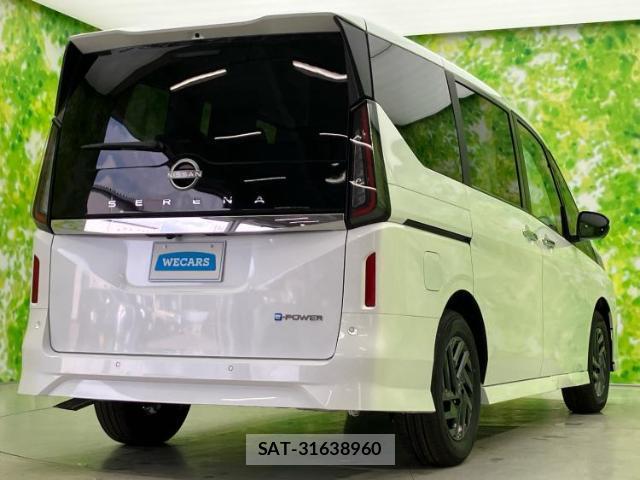 Nissan SERENA 2026-07 8878211-2