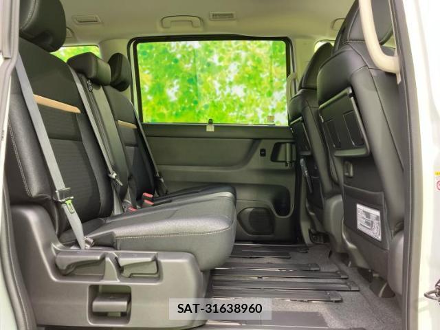 Nissan SERENA 2026-07 8878211-4