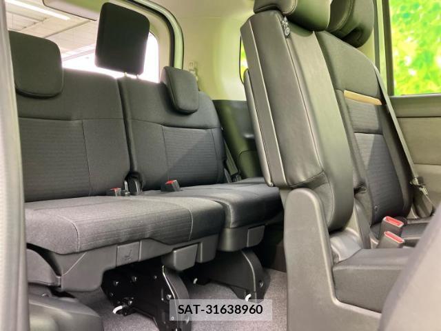Nissan SERENA 2026-07 8878211-5