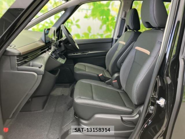 Nissan SERENA 2026-08 8878249-6