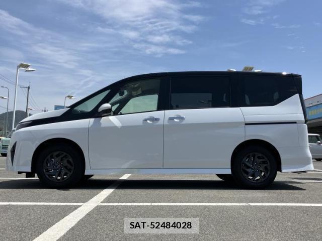 Nissan SERENA 2026-07 8878407-1