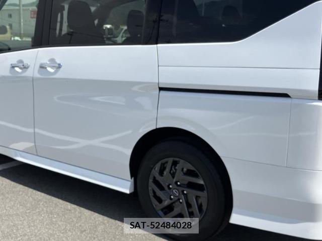 Nissan SERENA 2026-07 8878407-6