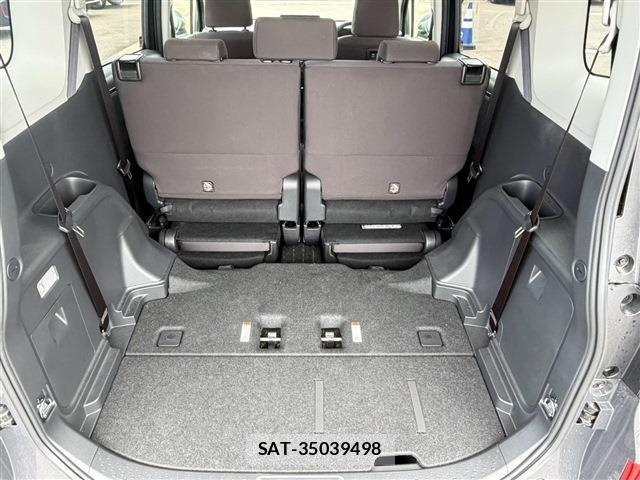 Toyota SIENTA 2024-05 8876134-17